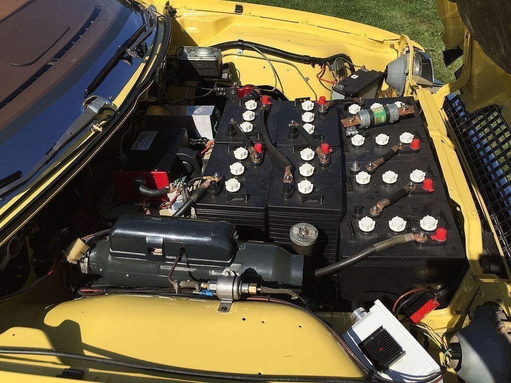 A close-up of a car engine  Description automatically generated with low confidence